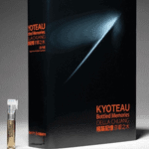 Other - RARE Kyoteau - Bottled Memories, Della Chang & Various, Hardback 2009